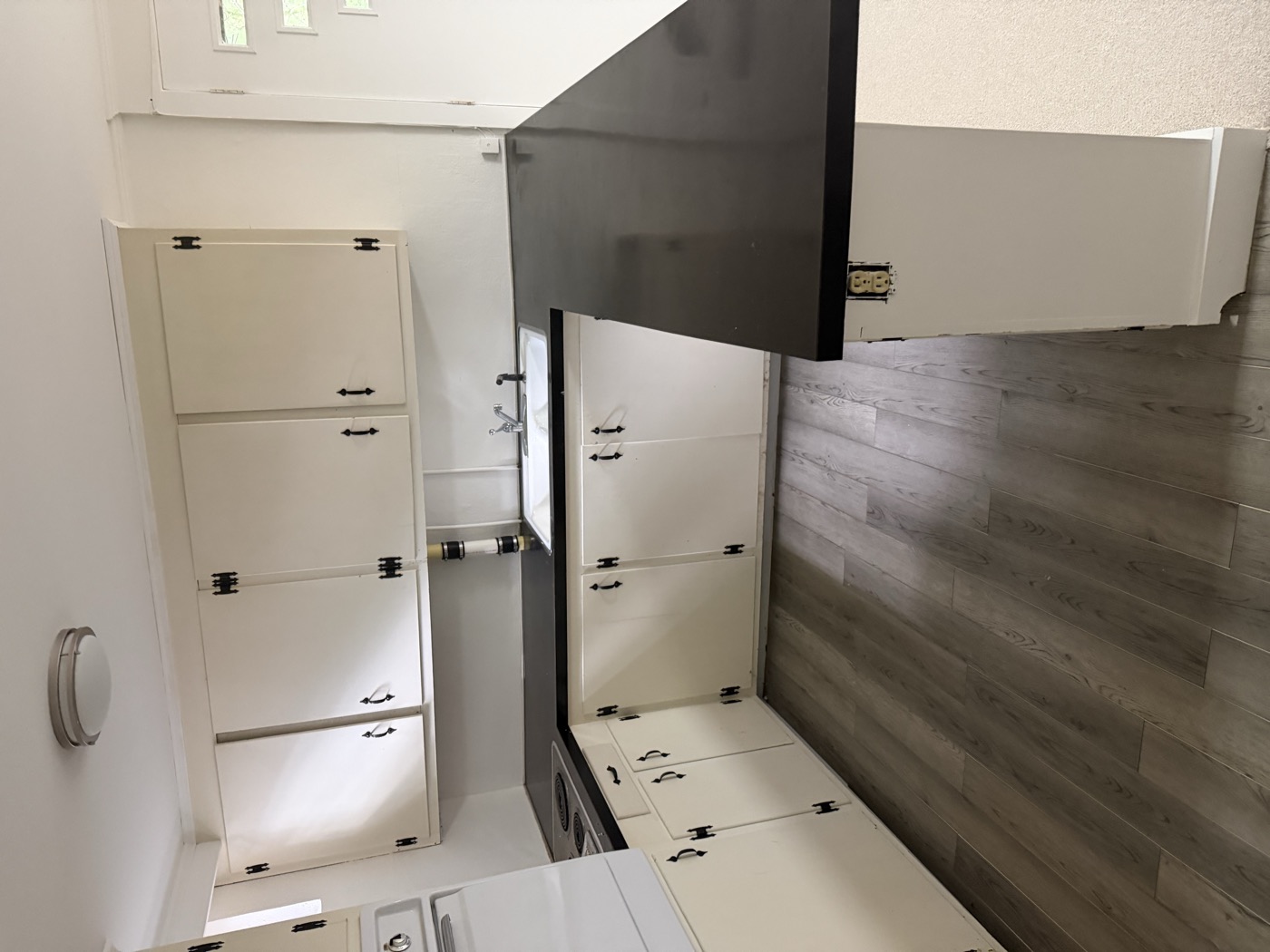 Kitchen counters and cabinets cleaned by QualiPrime Cleaning